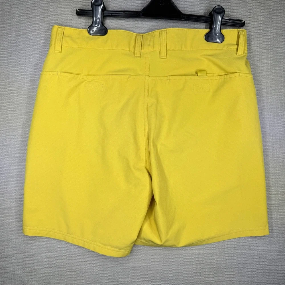 The North Face Mens Rolling Sun Yellow Shorts Stretch Outdoor Activewear Size 32